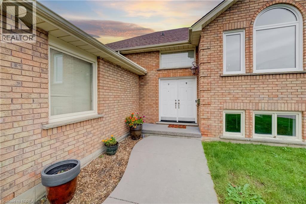64 Blackfriar Lane, Brantford, Ontario  N3R 7L3 - Photo 3 - 40865190