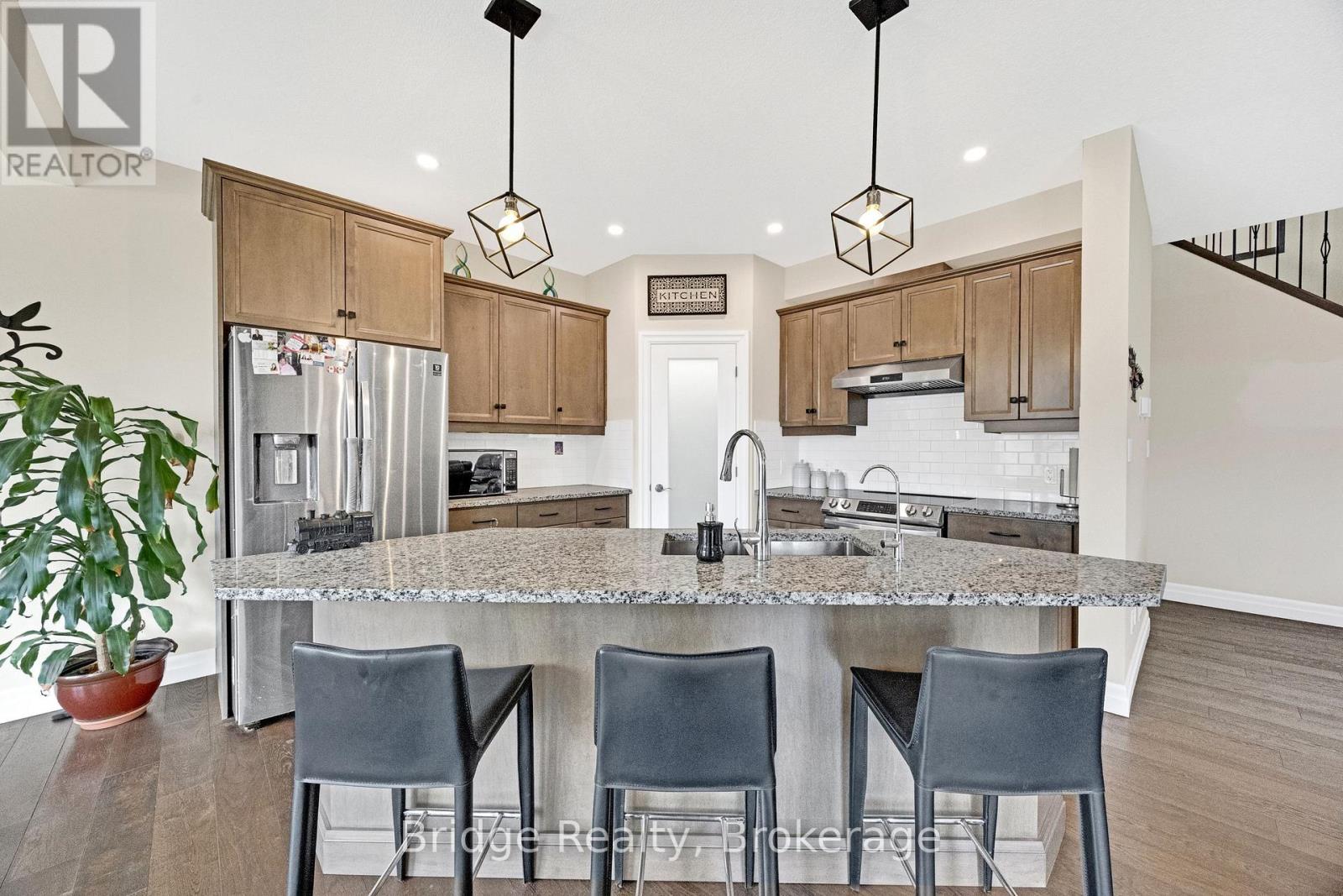 256 Tamarack Boulevard, Woodstock (Woodstock - North), Ontario  N4S 0E2 - Photo 16 - X13822048