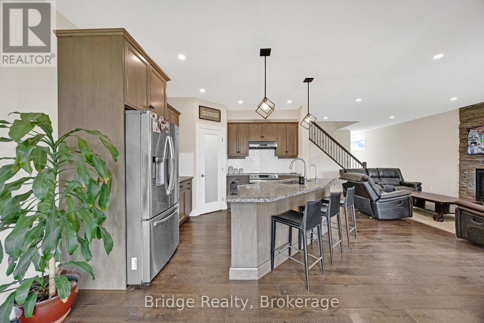 256 Tamarack Boulevard, Woodstock (Woodstock - North), Ontario  N4S 0E2 - Photo 18 - X13822048