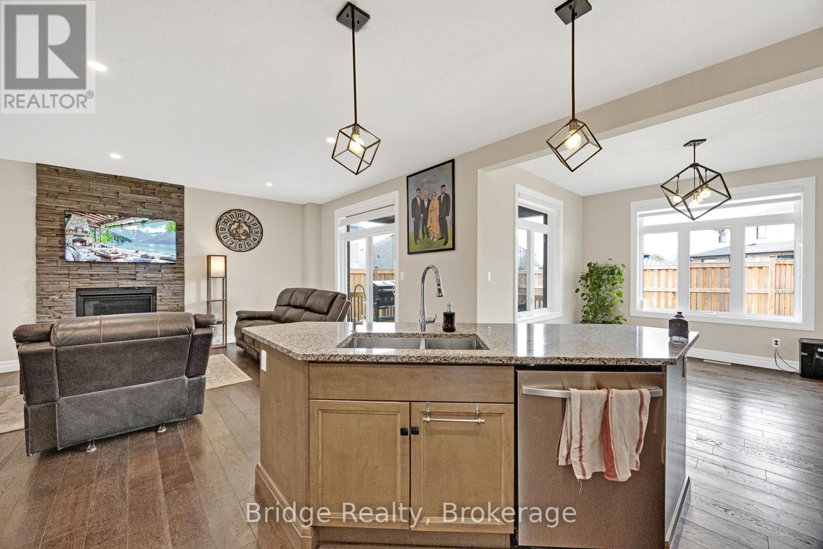256 Tamarack Boulevard, Woodstock (Woodstock - North), Ontario  N4S 0E2 - Photo 21 - X13822048