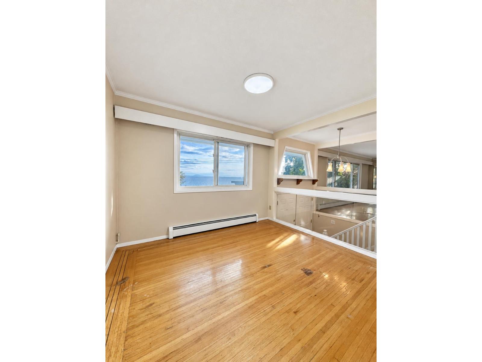 14xxx Marine Drive, White Rock, British Columbia  V4B 1B2 - Photo 4 - R3169152