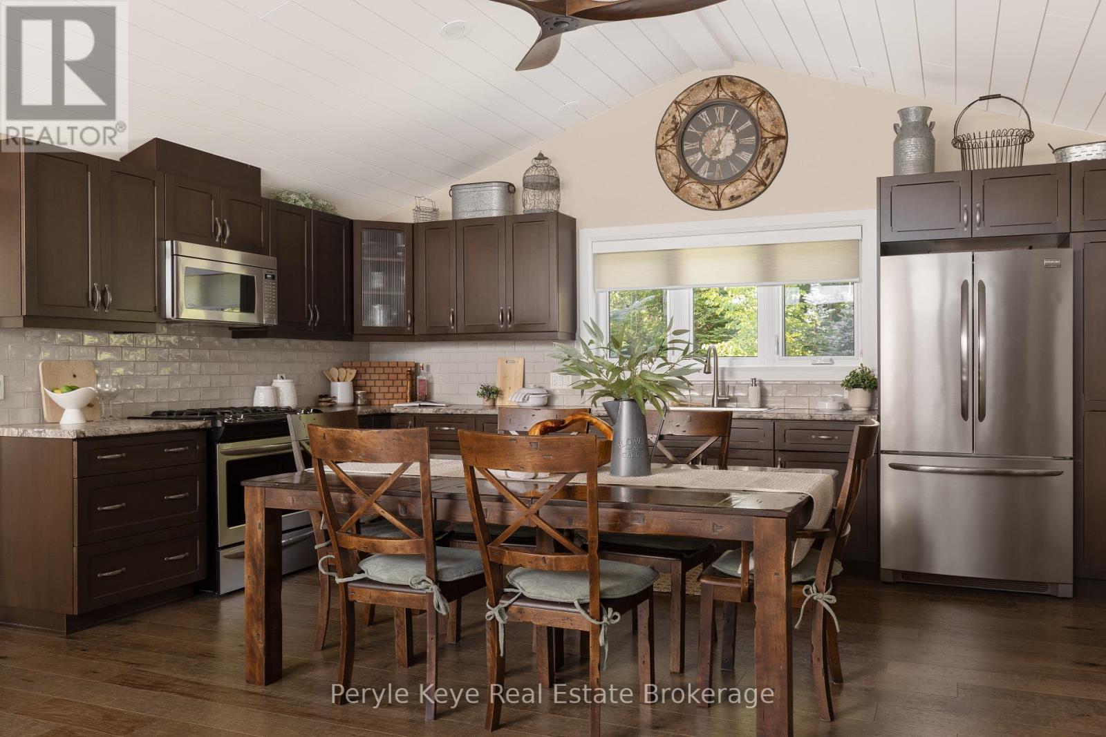 1054 Inawendawin Road, Lake Of Bays, Ontario  P0B 1A0 - Photo 17 - X13822116