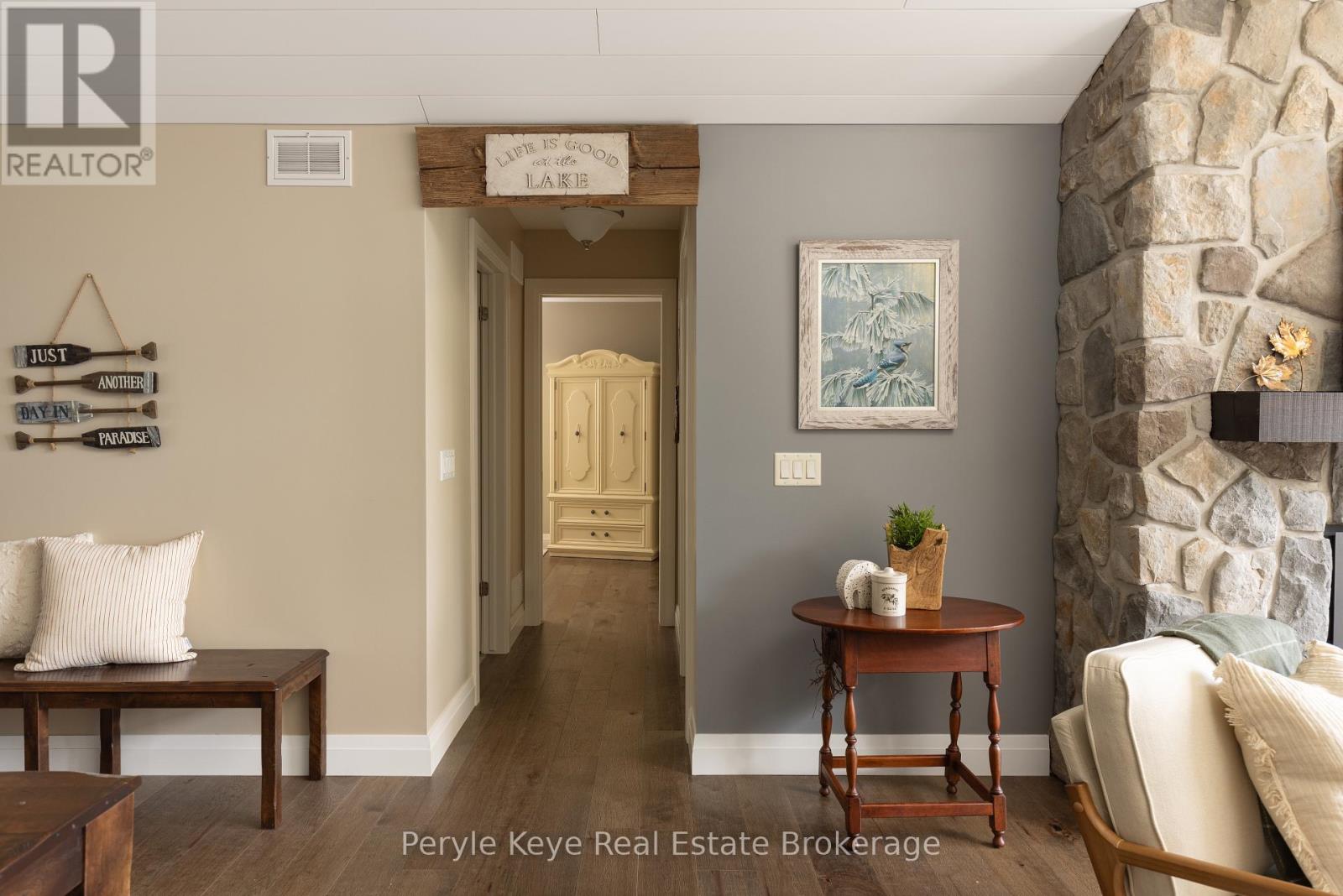 1054 Inawendawin Road, Lake Of Bays, Ontario  P0B 1A0 - Photo 20 - X13822116