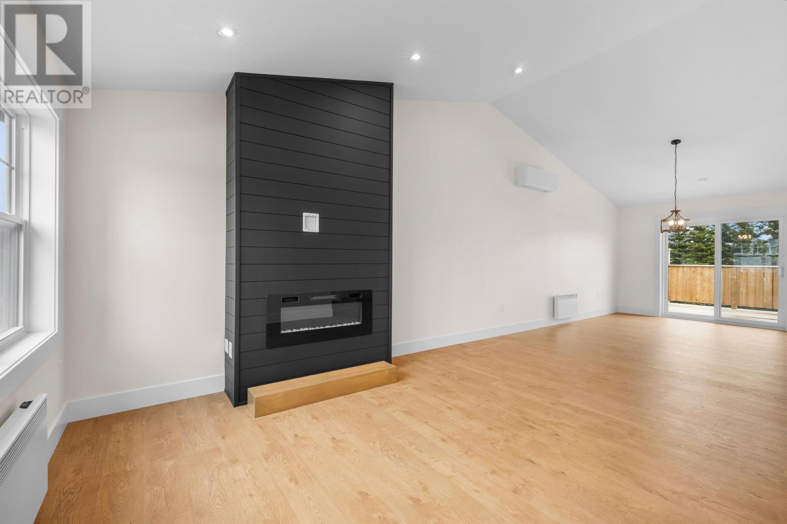 103 STANMOL Drive photo 4