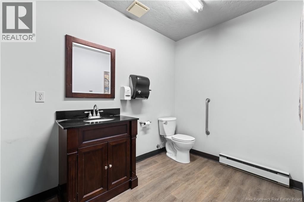 352 Main Street, Shediac, New Brunswick  E4P 2E8 - Photo 17 - NB148308