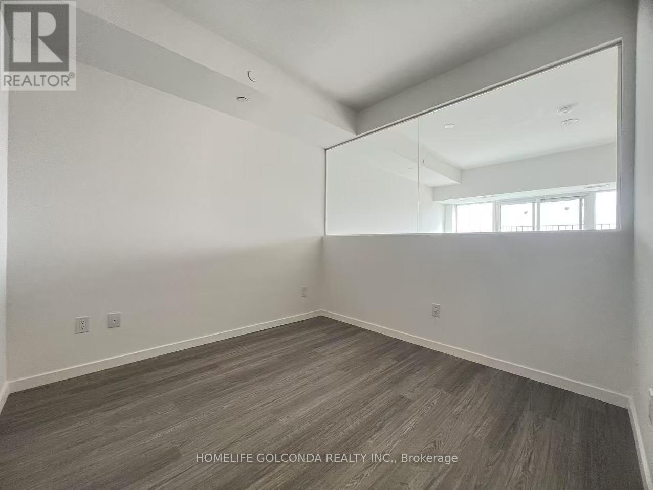423 - 689 The Queensway, Toronto, Ontario  M8Y 1L1 - Photo 3 - W13625978