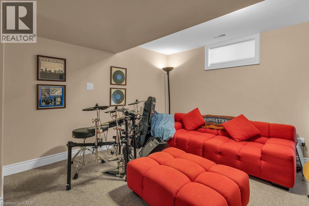211 Terrace Wood Crescent, Kitchener, Ontario  N2P 2T3 - Photo 32 - 40866176