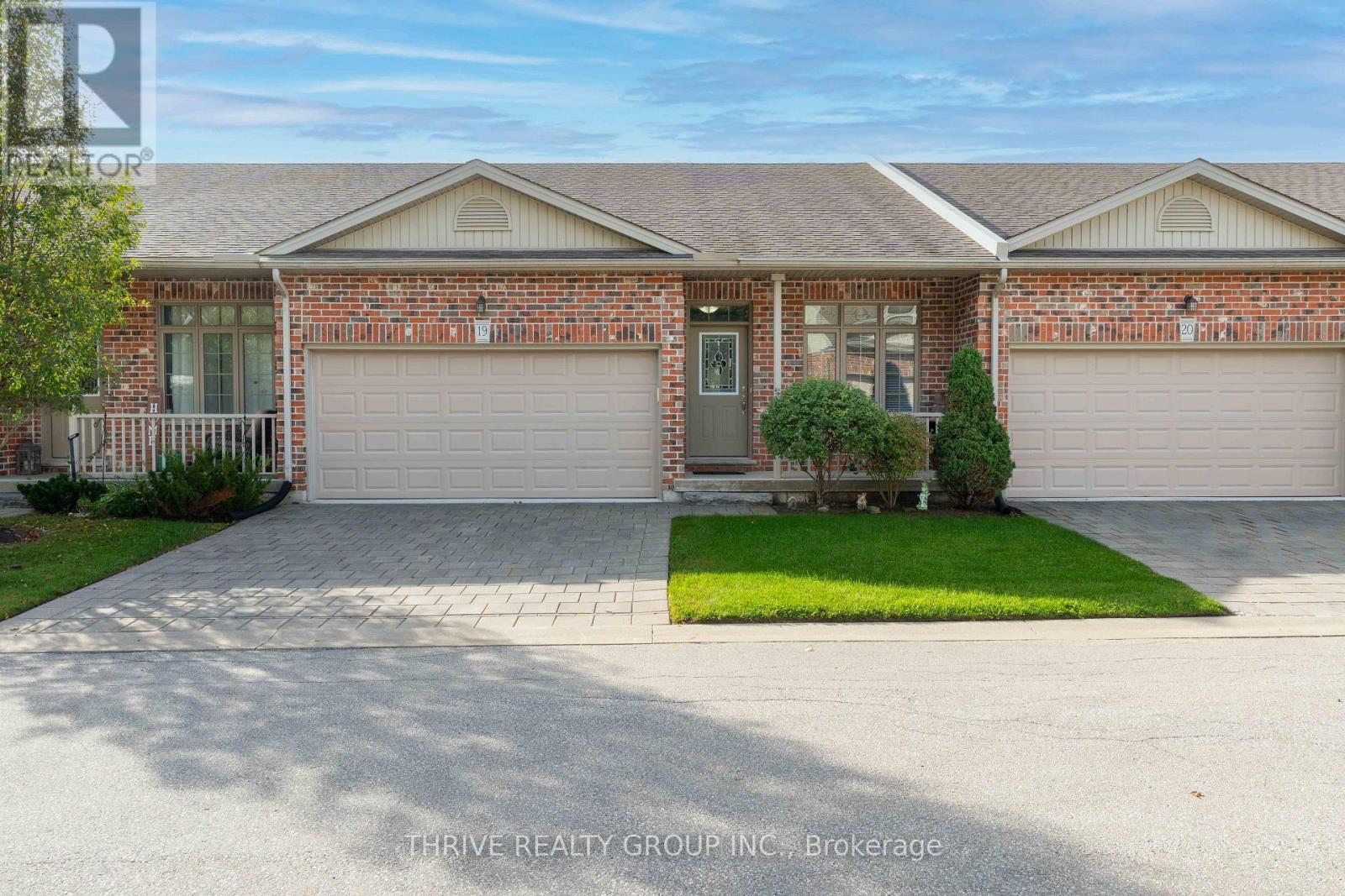 220 WALNUT STREET, Lucan Biddulph, Ontario