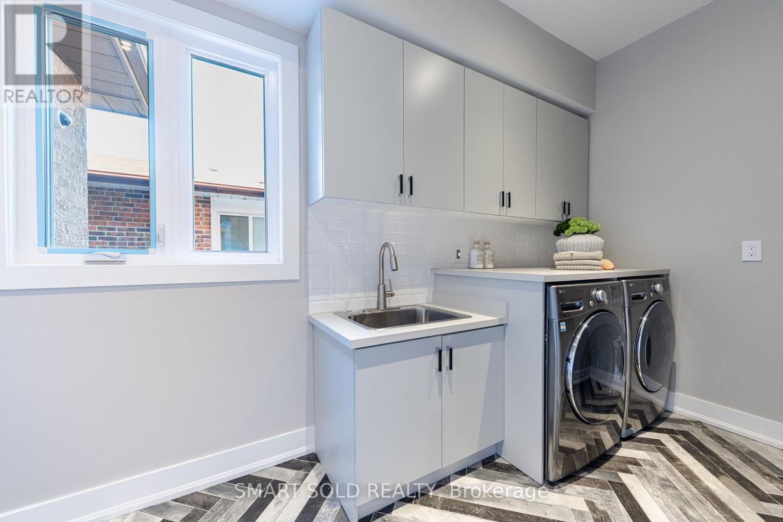 231 Hounslow Avenue, Toronto, Ontario  M2N 2B5 - Photo 12 - C13822052
