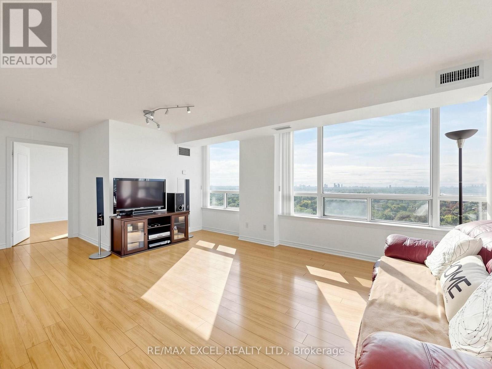 2010 - 1 Rean Drive, Toronto, Ontario  M2K 3C1 - Photo 10 - C13822066