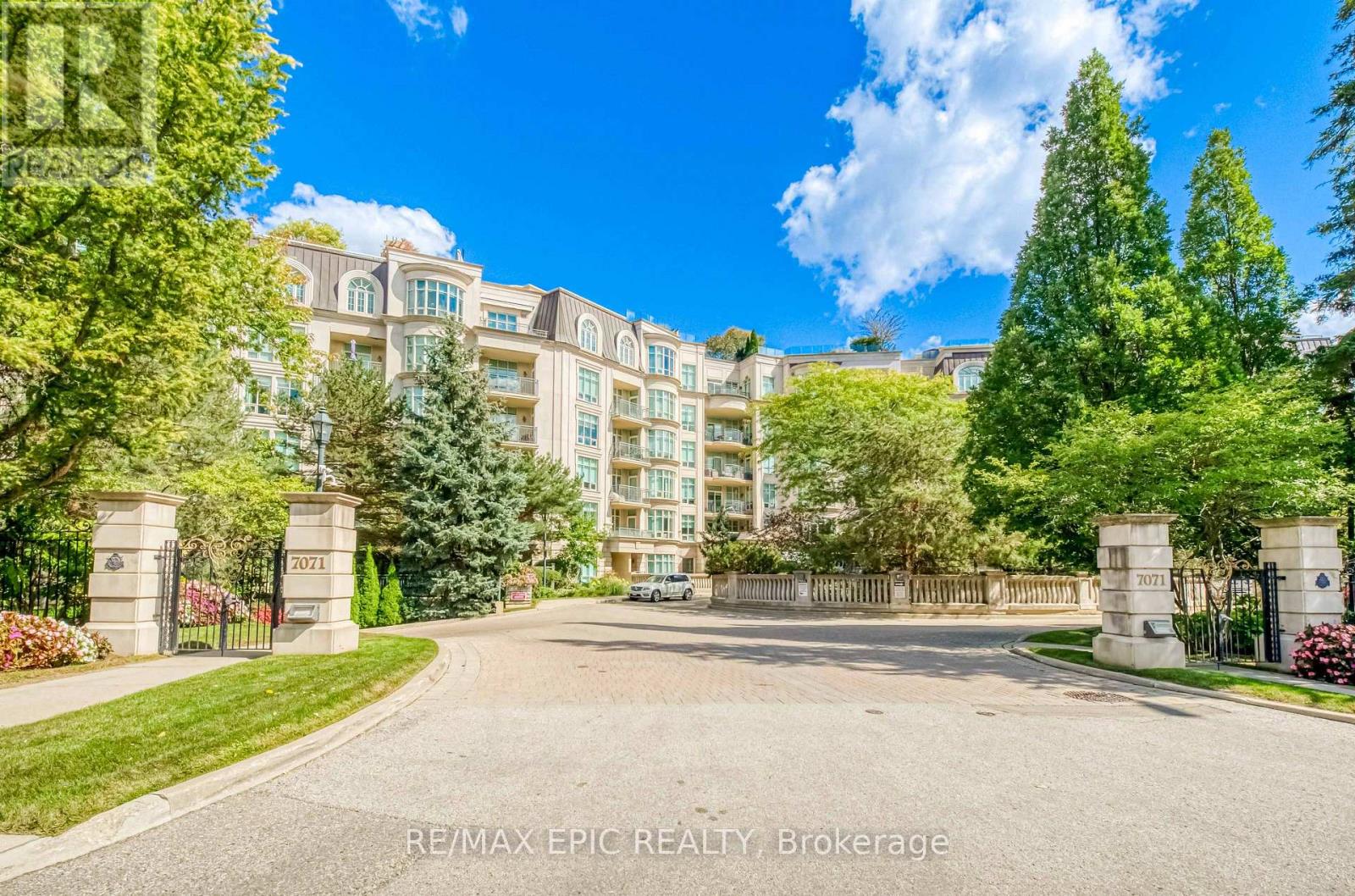 211 - 7071 BAYVIEW AVENUE, Markham, Ontario