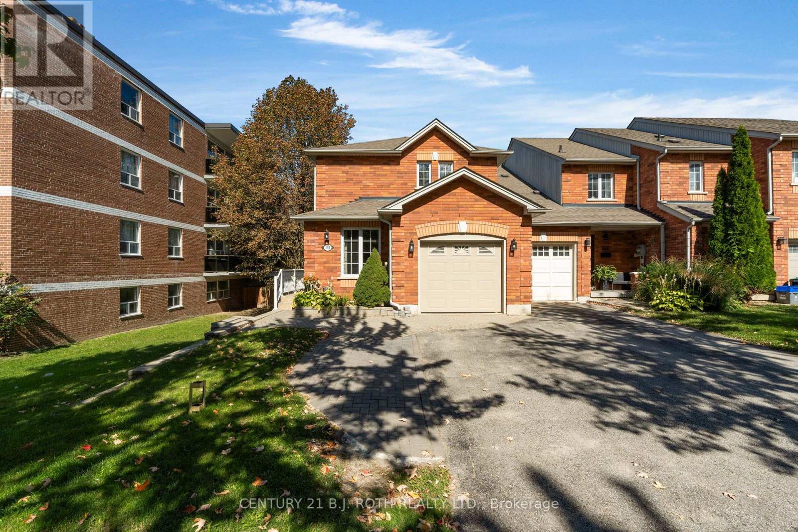 102 HOLGATE STREET, barrie (allandale), Ontario