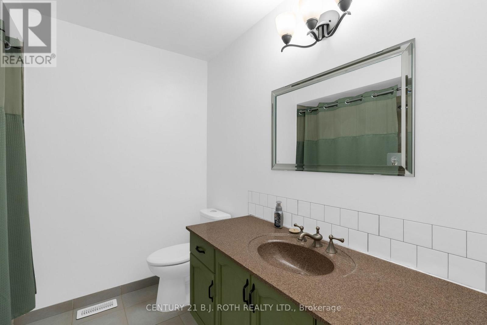 102 Holgate Street, Barrie (Allandale), Ontario  L4N 2T9 - Photo 29 - S13822094