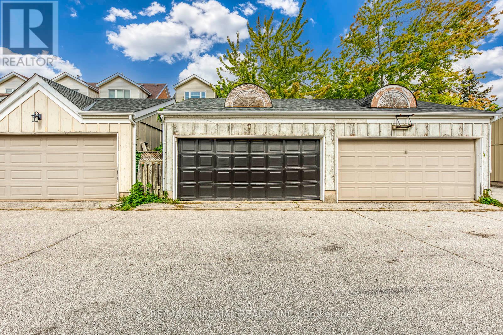 20 The Greenery, Oakville, Ontario  L6H 6J6 - Photo 42 - W13822038