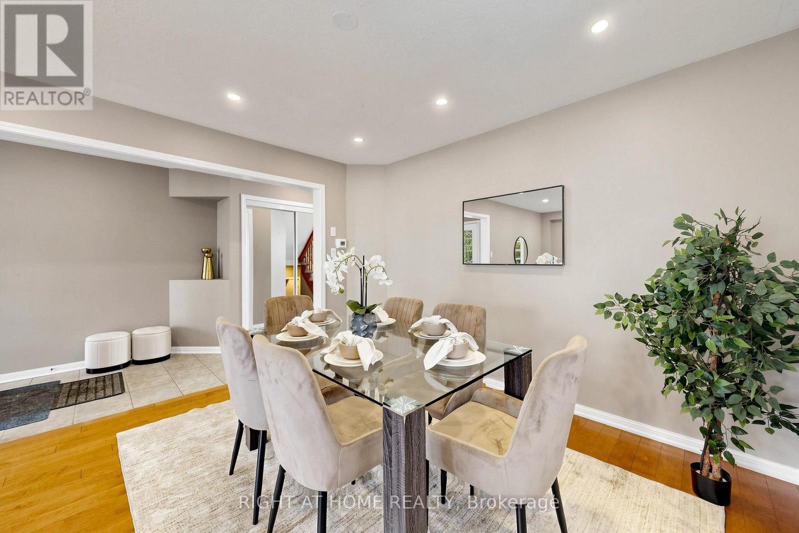 5 Mendoza Drive, Brampton (Fletcher's Meadow), Ontario  L7A 3M3 - Photo 10 - W13822114