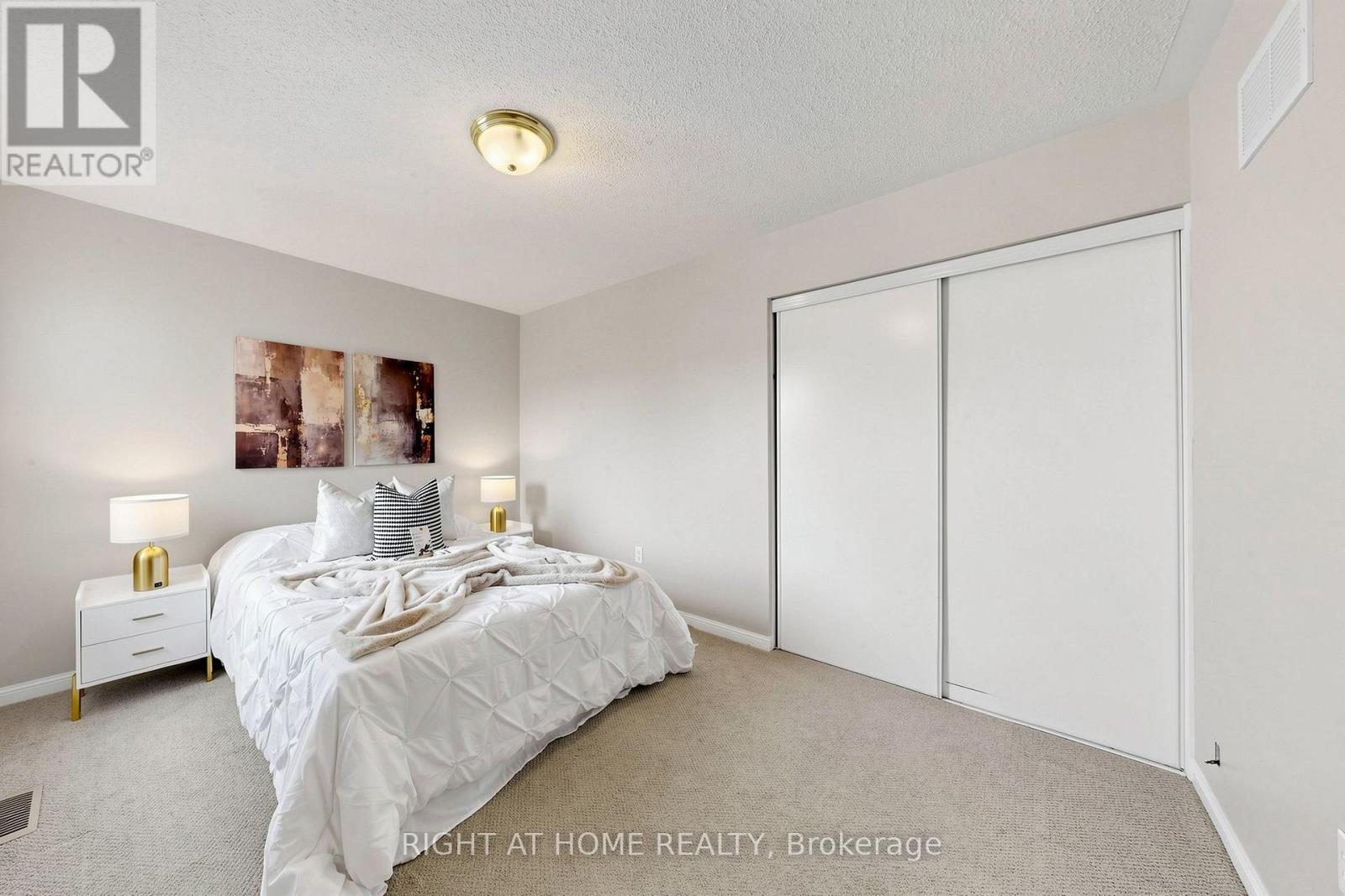 5 Mendoza Drive, Brampton (Fletcher's Meadow), Ontario  L7A 3M3 - Photo 34 - W13822114