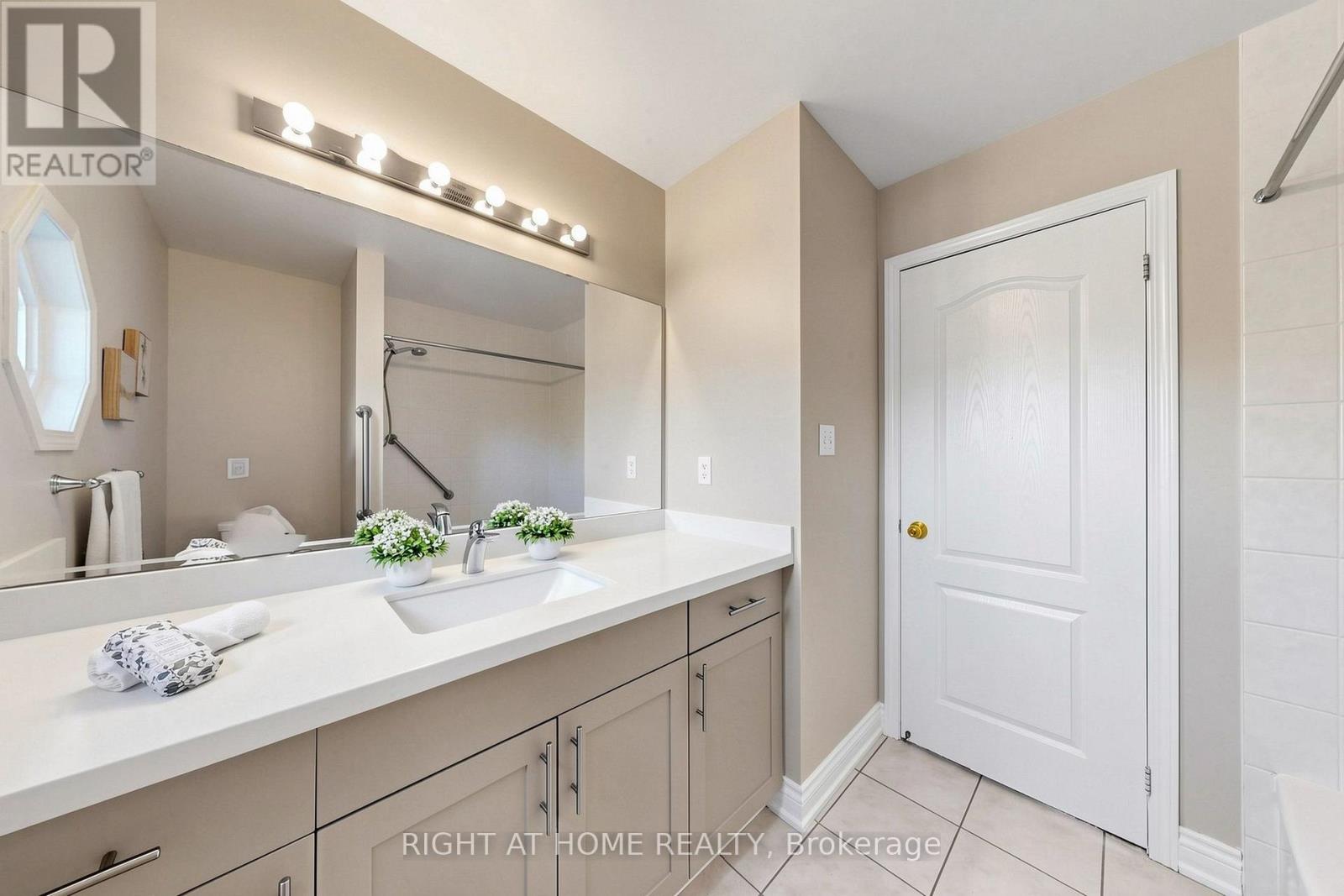 5 Mendoza Drive, Brampton (Fletcher's Meadow), Ontario  L7A 3M3 - Photo 36 - W13822114