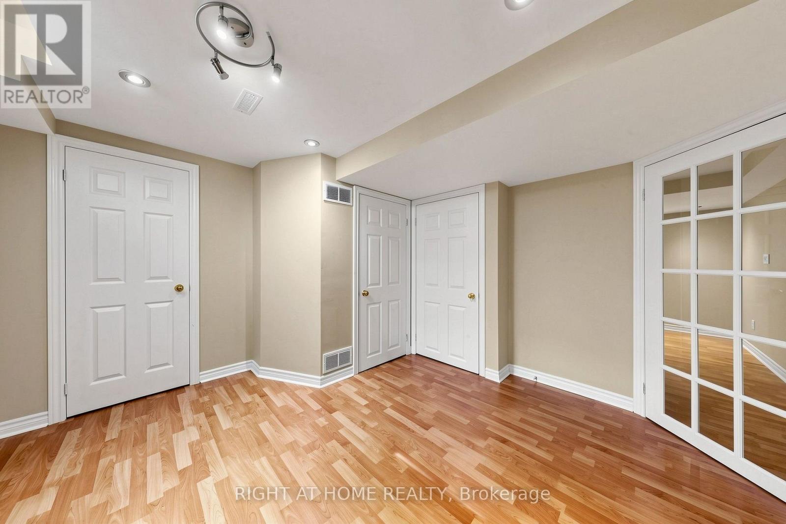 5 Mendoza Drive, Brampton (Fletcher's Meadow), Ontario  L7A 3M3 - Photo 44 - W13822114