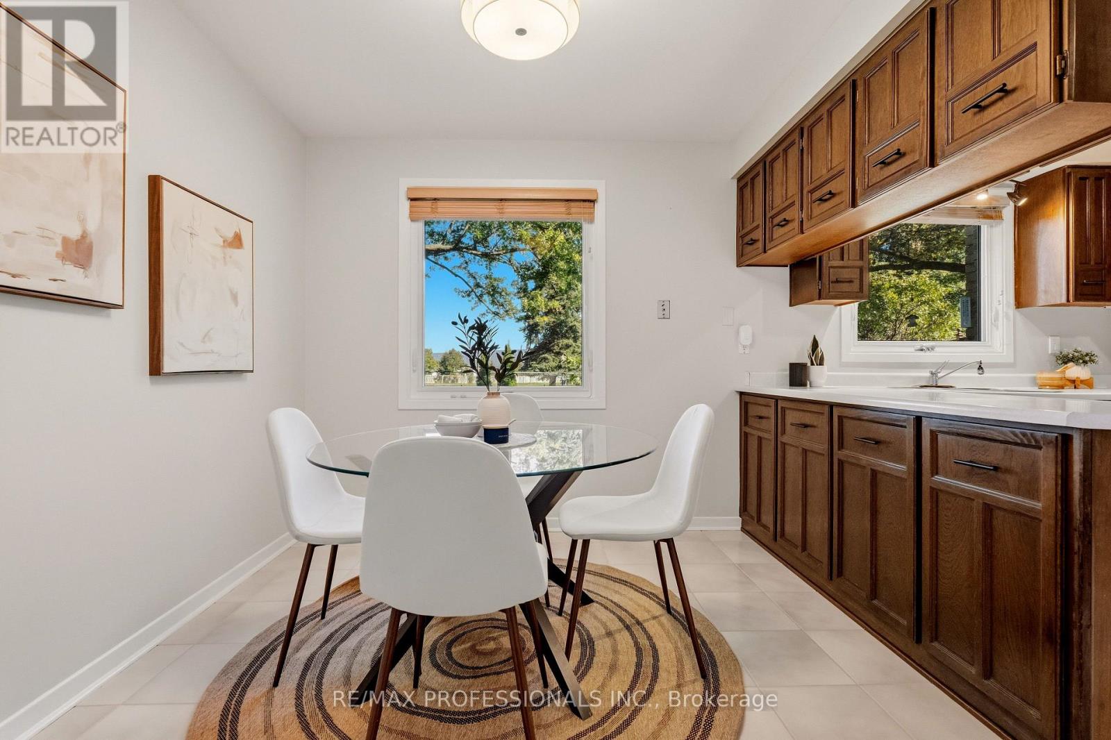 6888 Barrisdale Drive, Mississauga, Ontario  L5N 2H4 - Photo 20 - W13822118