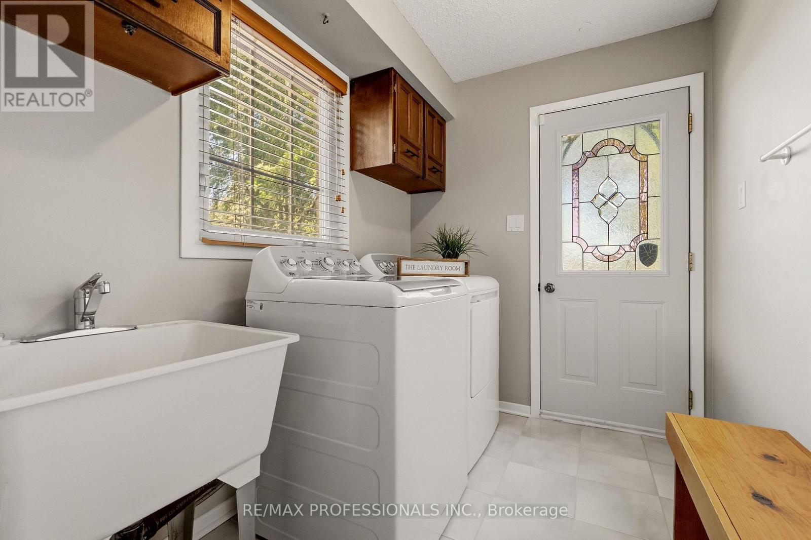 6888 Barrisdale Drive, Mississauga, Ontario  L5N 2H4 - Photo 21 - W13822118