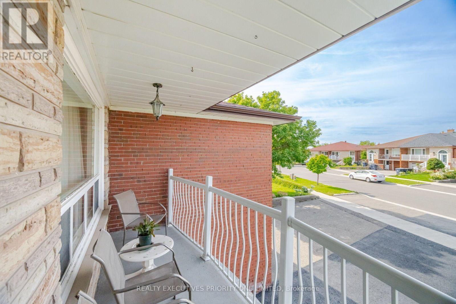 43 Elana Drive, Toronto, Ontario  M3N 2C1 - Photo 16 - W13822130