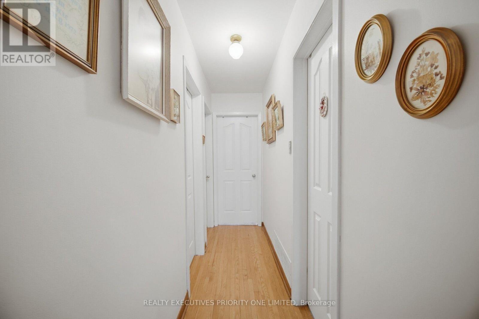 43 Elana Drive, Toronto, Ontario  M3N 2C1 - Photo 18 - W13822130