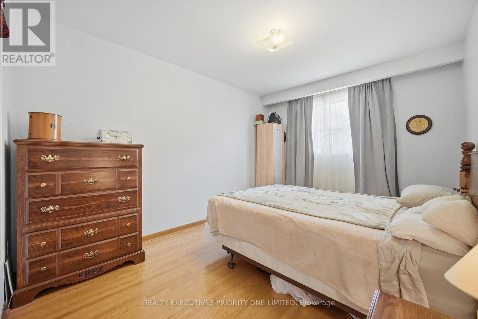 43 Elana Drive, Toronto, Ontario  M3N 2C1 - Photo 19 - W13822130