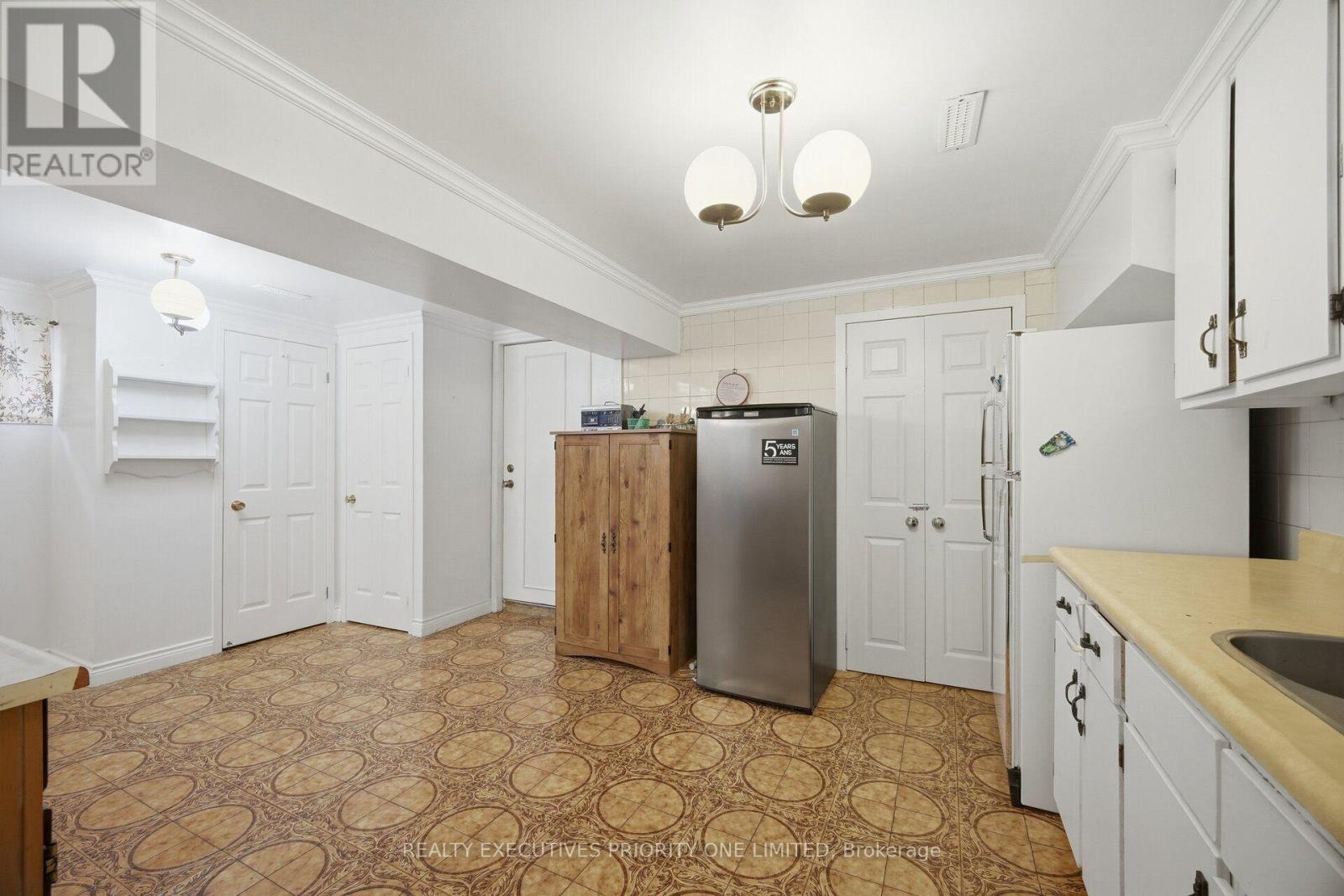 43 Elana Drive, Toronto, Ontario  M3N 2C1 - Photo 34 - W13822130