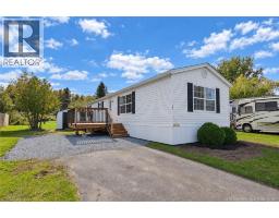 13 Wood Avenue, Lincoln, New Brunswick