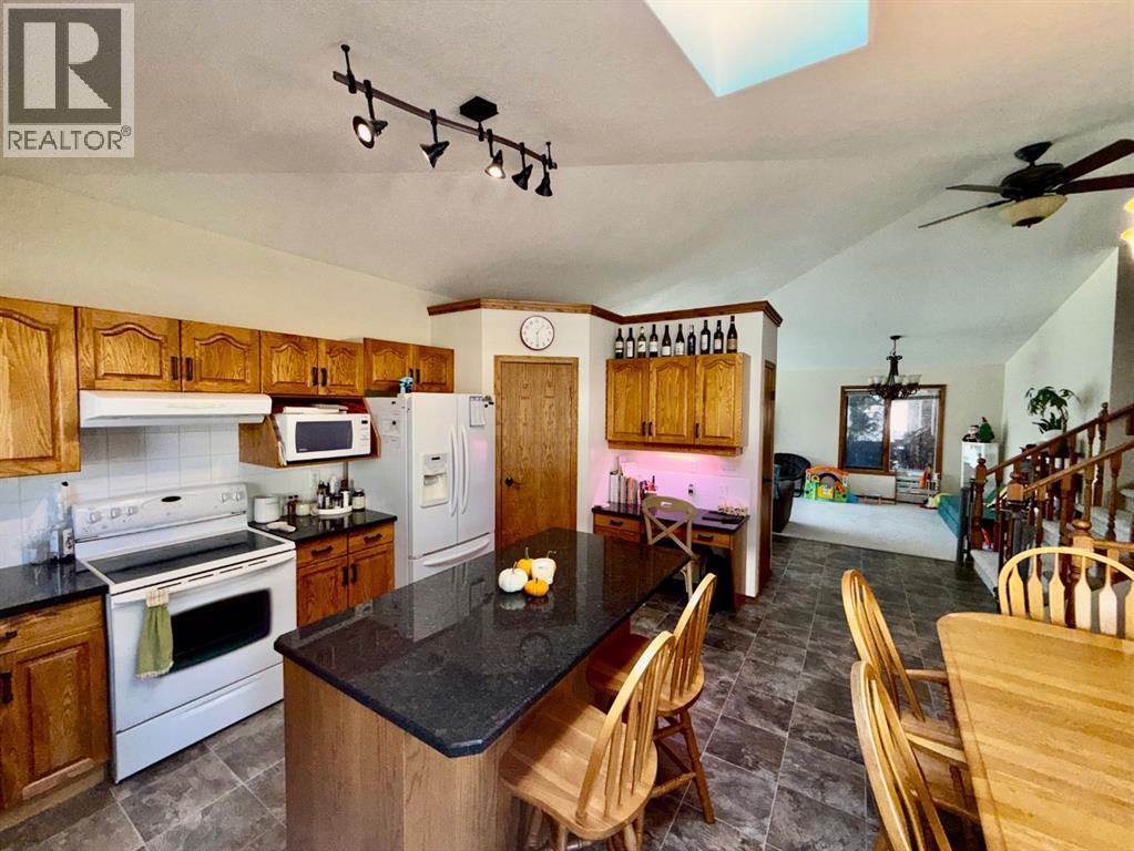 18 Heritage Close W, Lethbridge, Alberta  T1K 6R9 - Photo 14 - A2347773