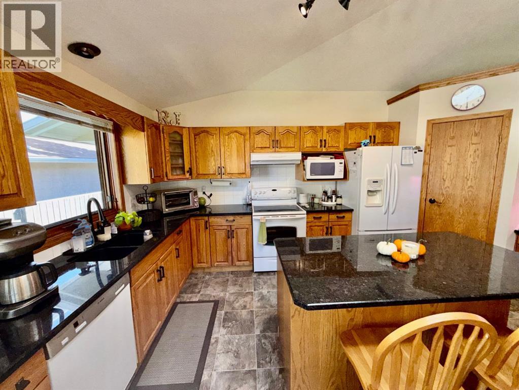 18 Heritage Close W, Lethbridge, Alberta  T1K 6R9 - Photo 15 - A2347773