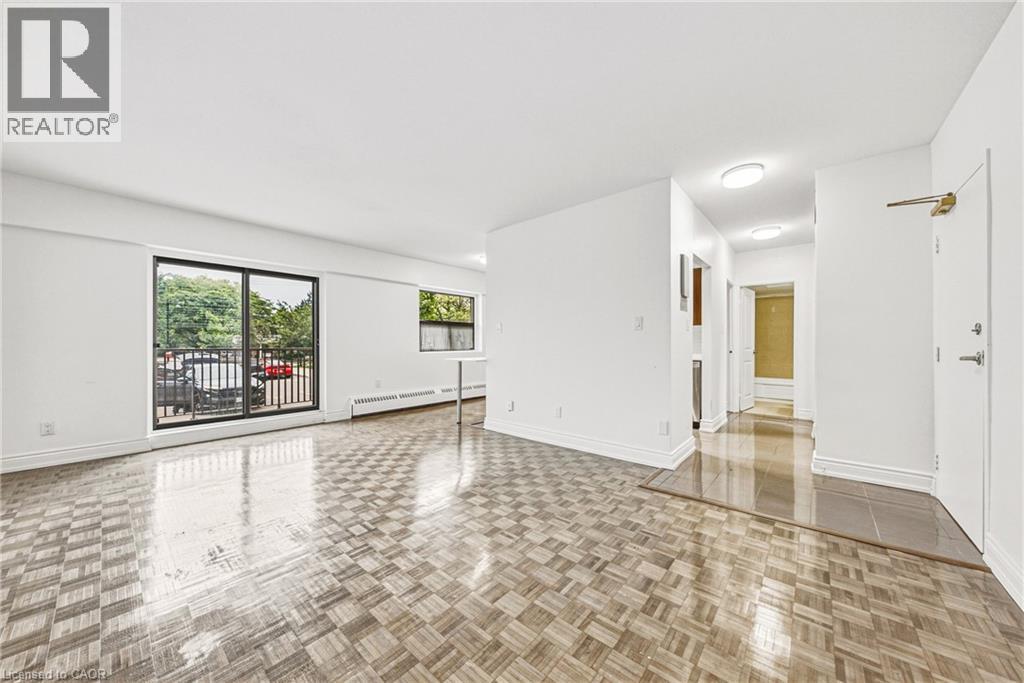 2077 Prospect Street Unit# 104, Burlington, Ontario  L7R 1Z4 - Photo 4 - 40864491