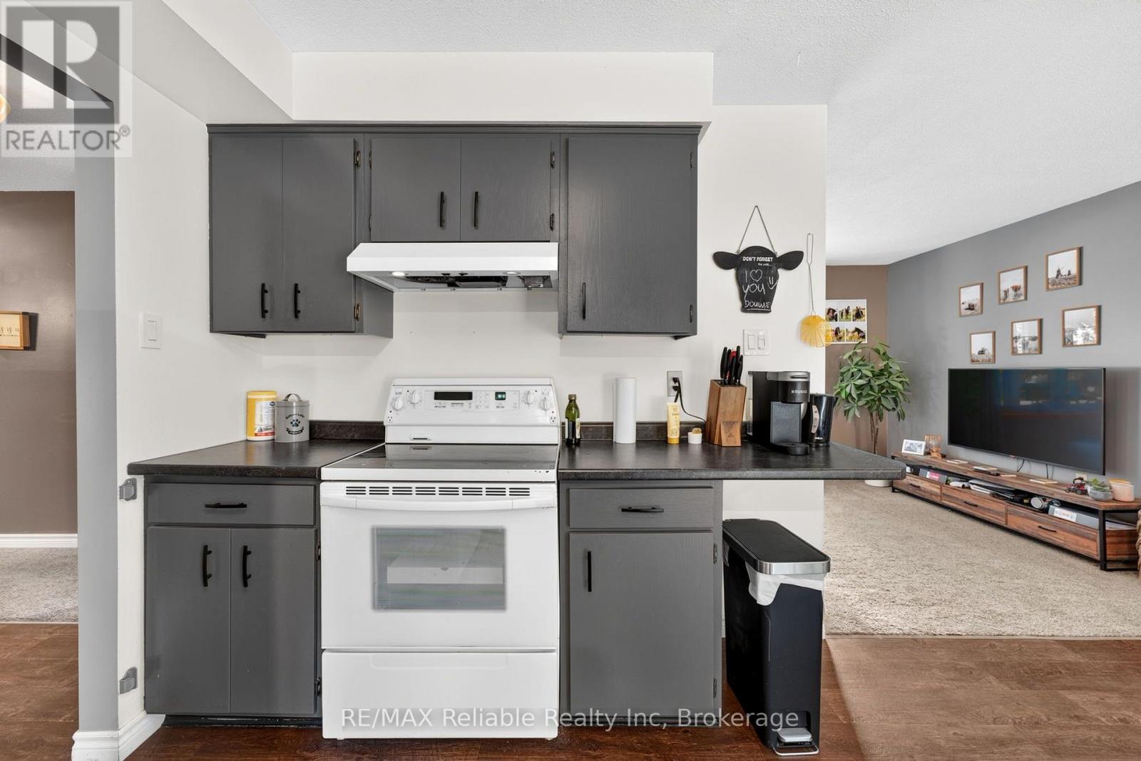 38823 Vienna Street, Bluewater, Ontario  N0M 2R0 - Photo 10 - X13822216