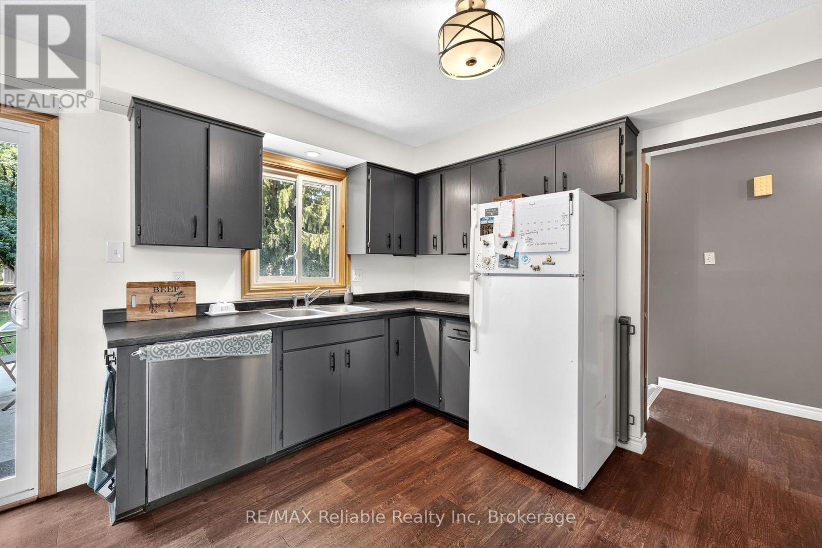 38823 Vienna Street, Bluewater, Ontario  N0M 2R0 - Photo 8 - X13822216