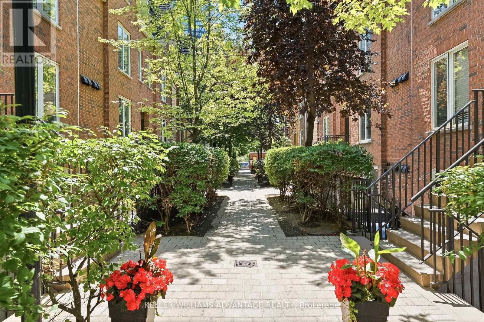 409 - 29 CANNIFF STREET, Toronto, Ontario