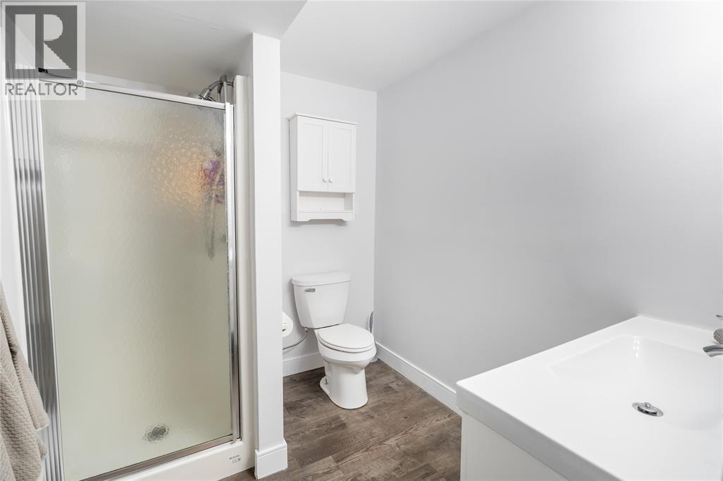 4069 Pine Street, Petrolia, Ontario N0N 1R0 - Photo 21 - 26023360