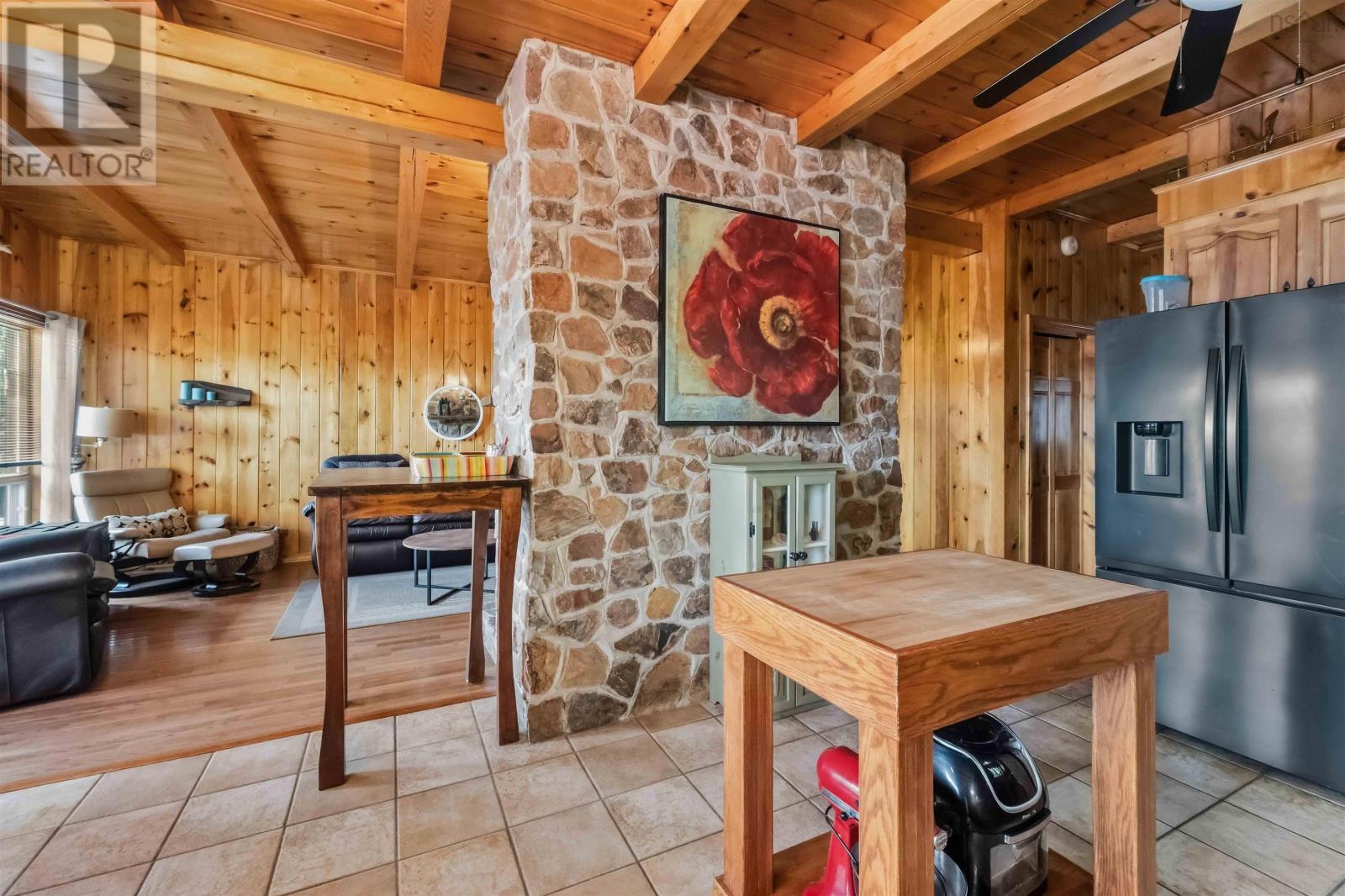 360 Birch Lane photo 3