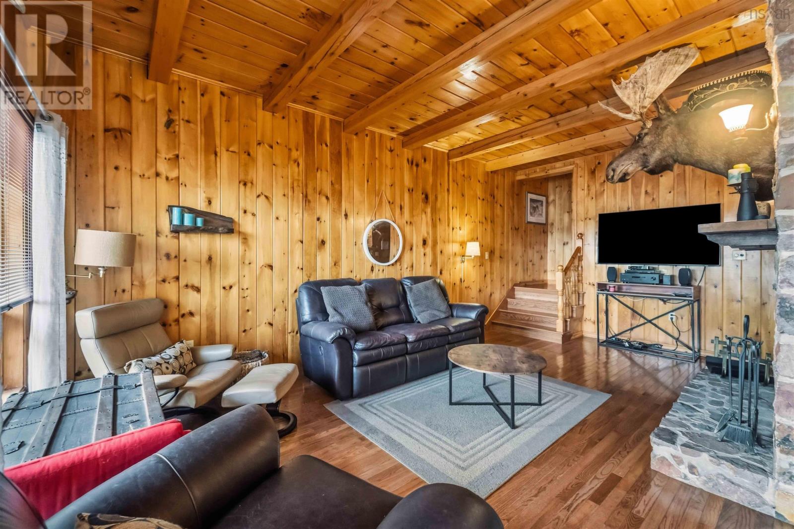 360 Birch Lane photo 9