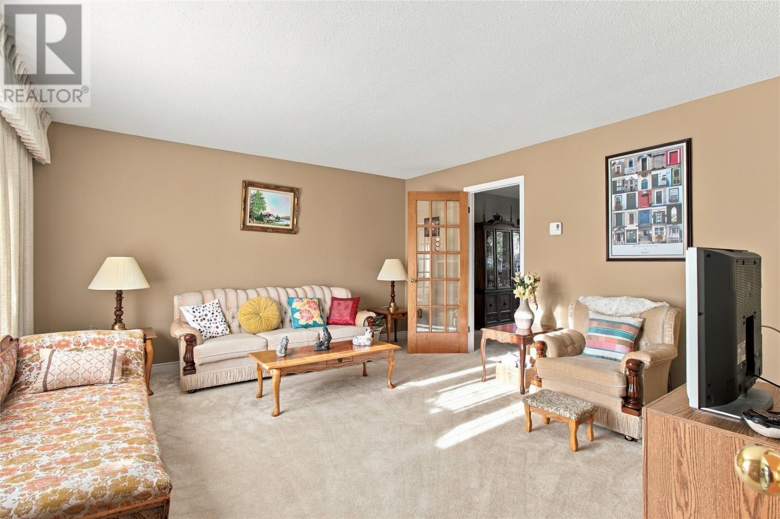 5 Trafalgar Drive, Mount pearl — photo 18