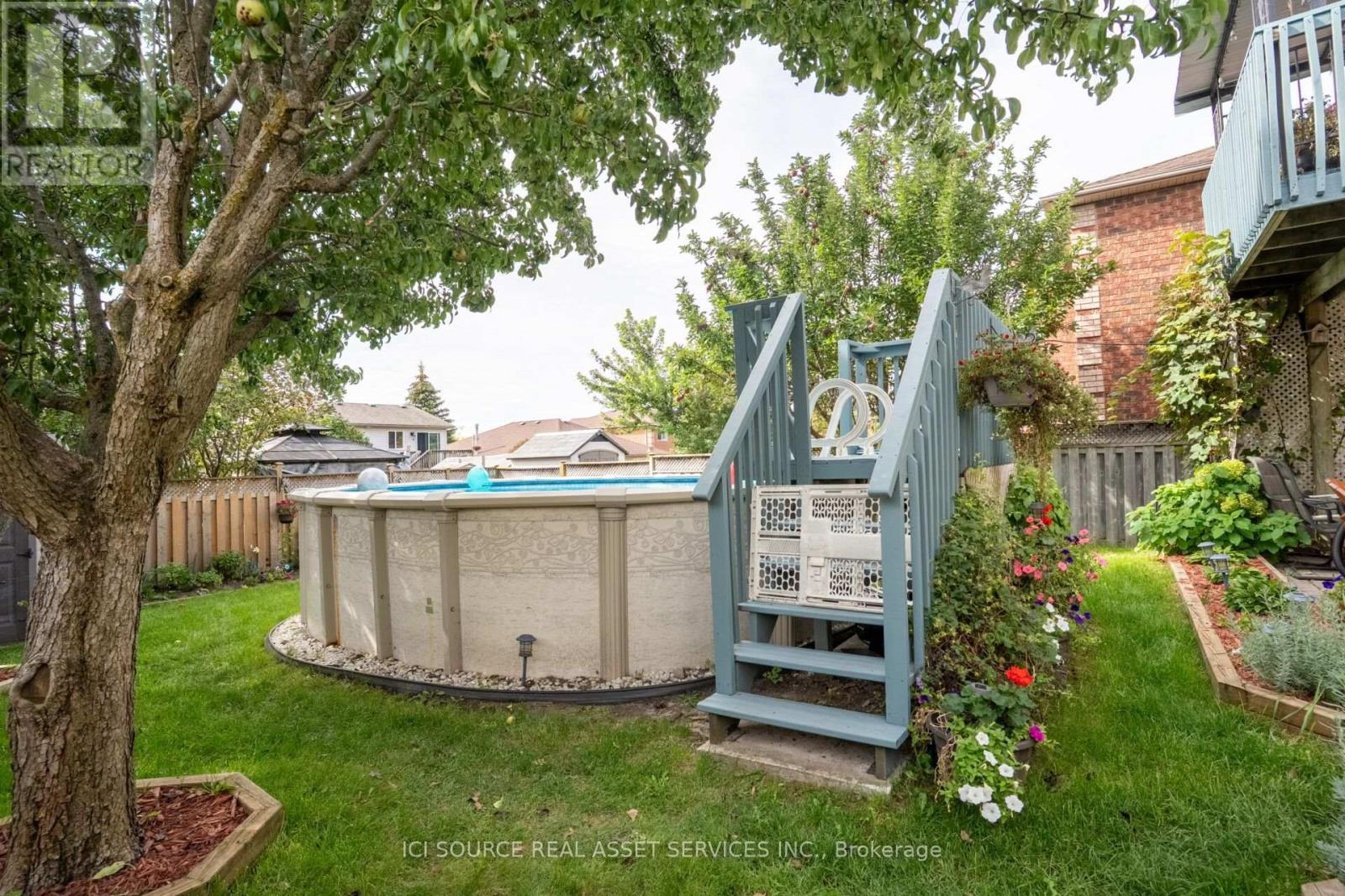 56 Hersey Crescent, Barrie (Holly), Ontario  L4N 8R2 - Photo 6 - S13822182
