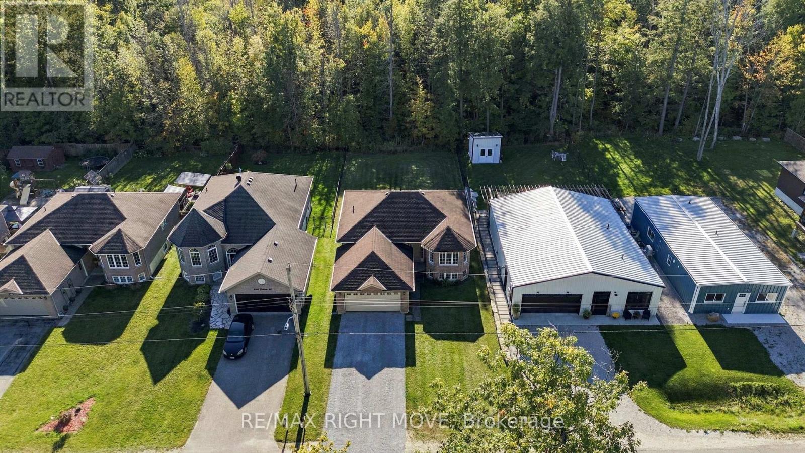 3240 Goldstein Road, Severn (West Shore), Ontario  L0K 2B0 - Photo 4 - S13822234