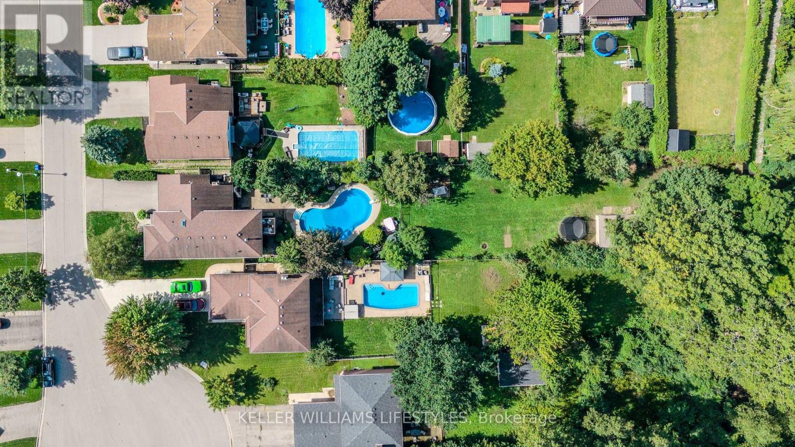 15 Winship Close, London South, Ontario  N6C 5M7 - Photo 2 - X13796882
