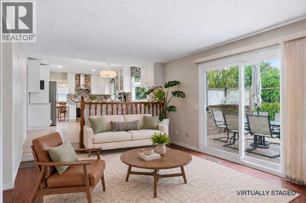 11 Edgemont Rise NW, Calgary, Alberta  T3A 2K9 - Photo 10 - A2343008