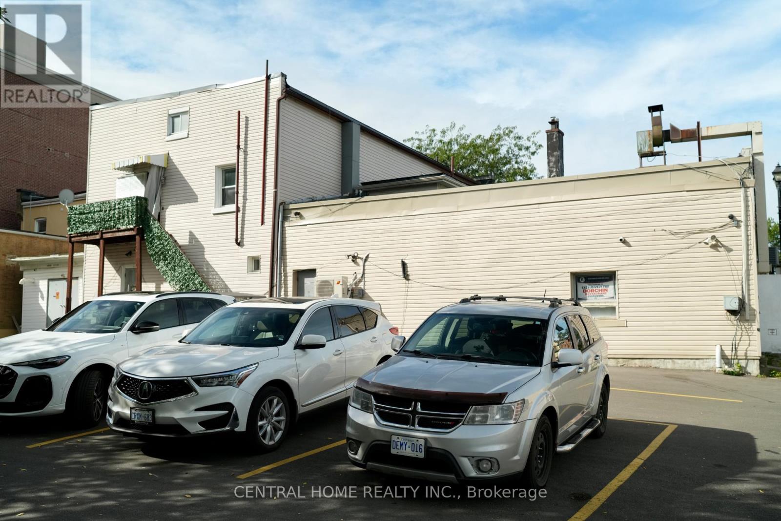 10123 Yonge Street, Richmond Hill, Ontario  L4C 1T7 - Photo 12 - N13822266