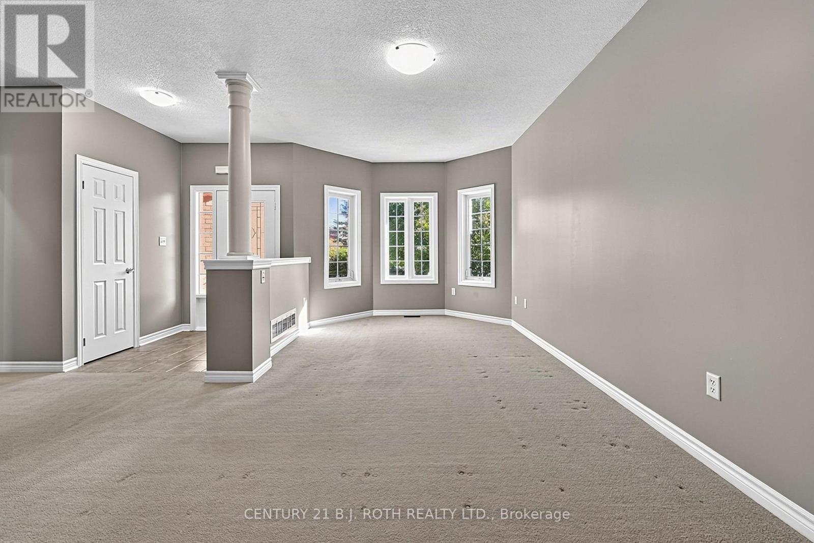 12 Lamont Crescent, Barrie (Ardagh), Ontario L4N 2G8 - Photo 13 - S13822274