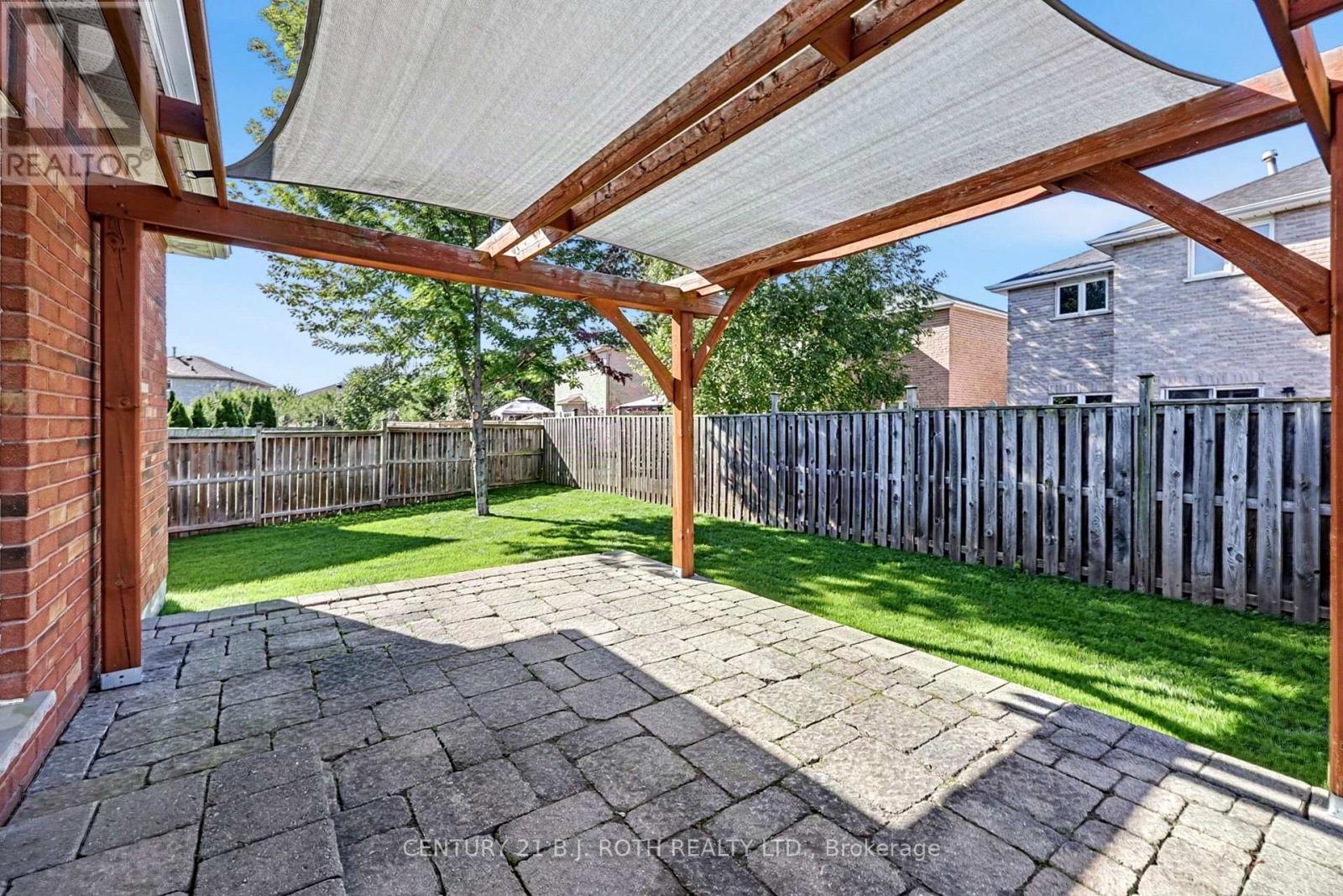 12 Lamont Crescent, Barrie (Ardagh), Ontario L4N 2G8 - Photo 30 - S13822274