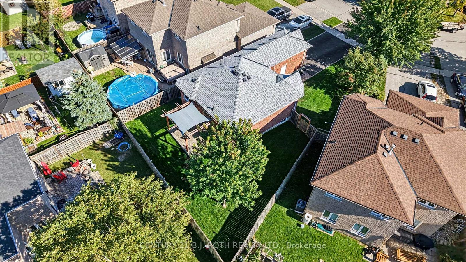 12 Lamont Crescent, Barrie (Ardagh), Ontario L4N 2G8 - Photo 35 - S13822274