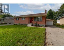 18 OAK STREET, Barrie, Ontario