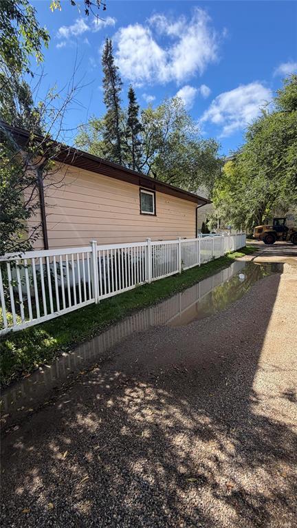 521 17TH Street Brandon Manitoba Canada R7A4Z6 5