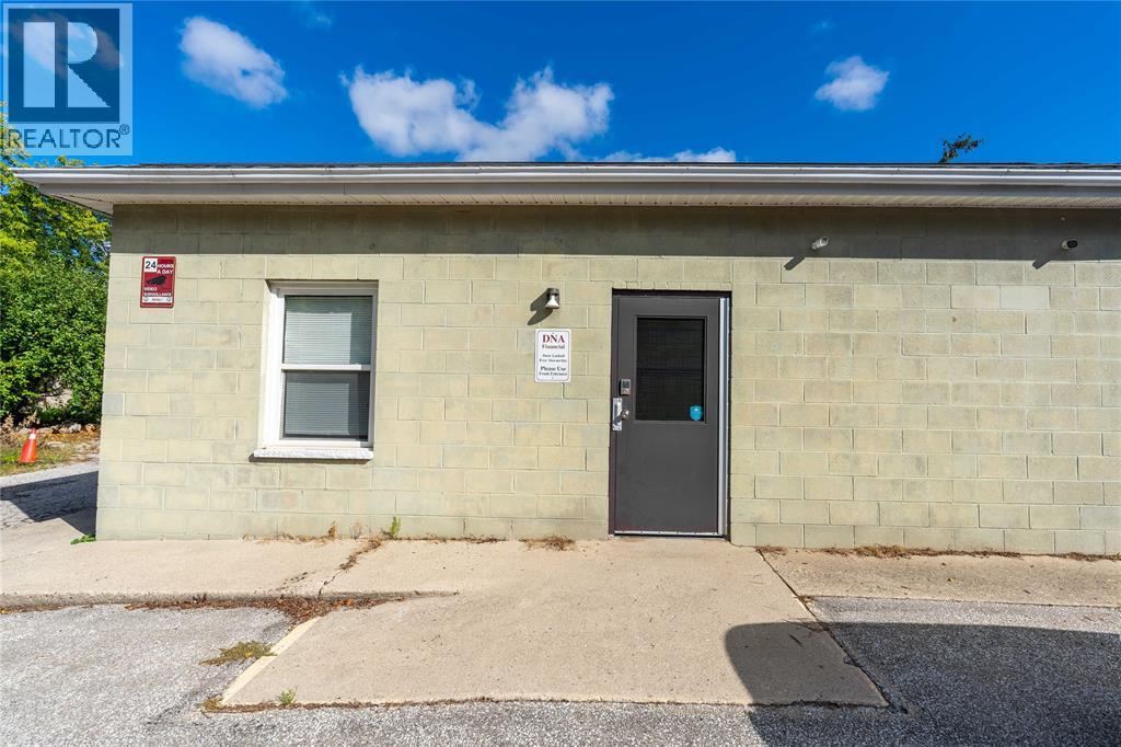 239 Ontario Street, Sarnia, Ontario  N7T 1L6 - Photo 22 - 26020979